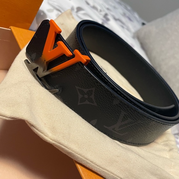 Louis Vuitton Belt - Picture 2 of 2